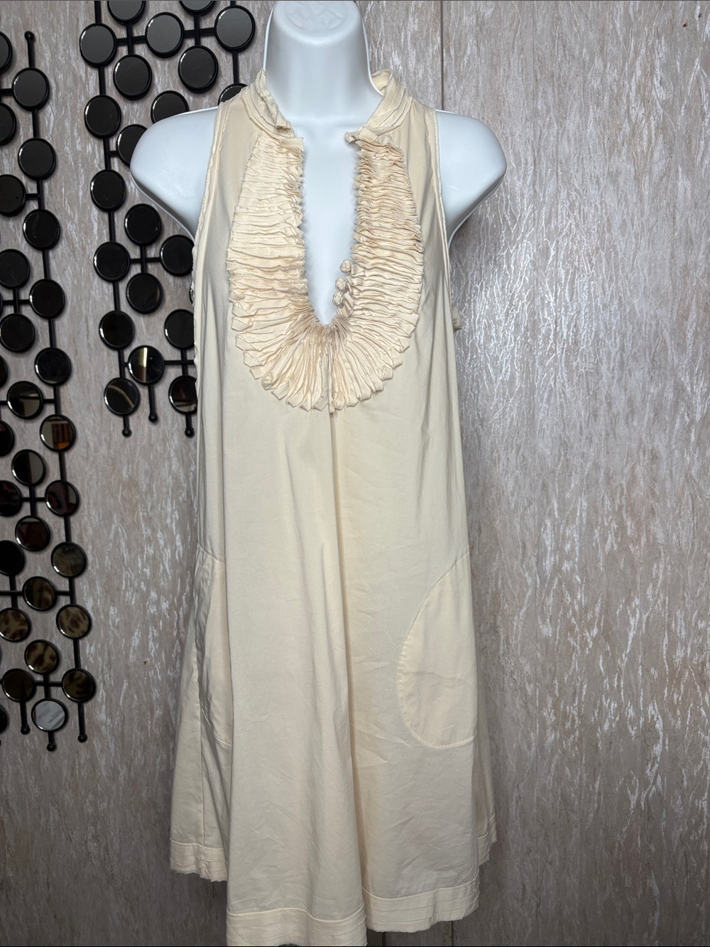 BCBGMaxAzria Cream Ruffle Plunge Halter Dress